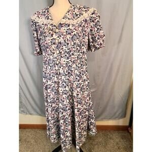 Betsy's Things  vintage floral dress